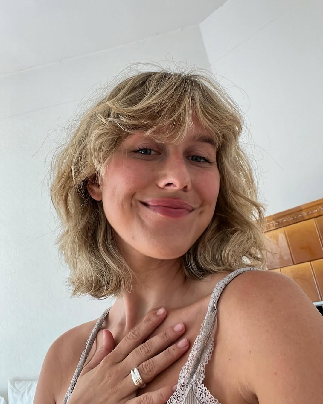 Sophia Miller - Photo 6